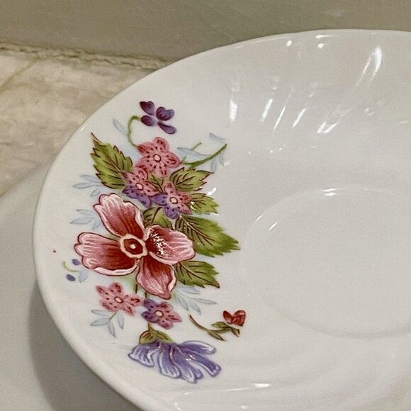 Mini cup & saucer - white with flower design - Picture 11 of 14